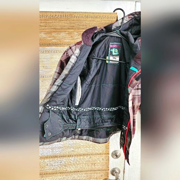 Kids Burton Snowboard Jacket (size small) - Picture 4 of 5